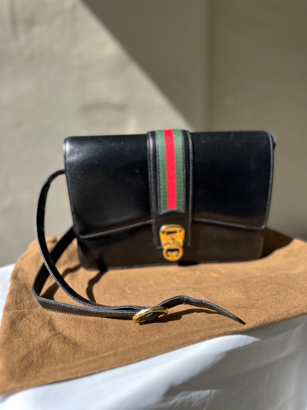 GUCCI Vintage Black Leather Sherry Line Web Stripe Shoulder Bag - Picture 15 of 16